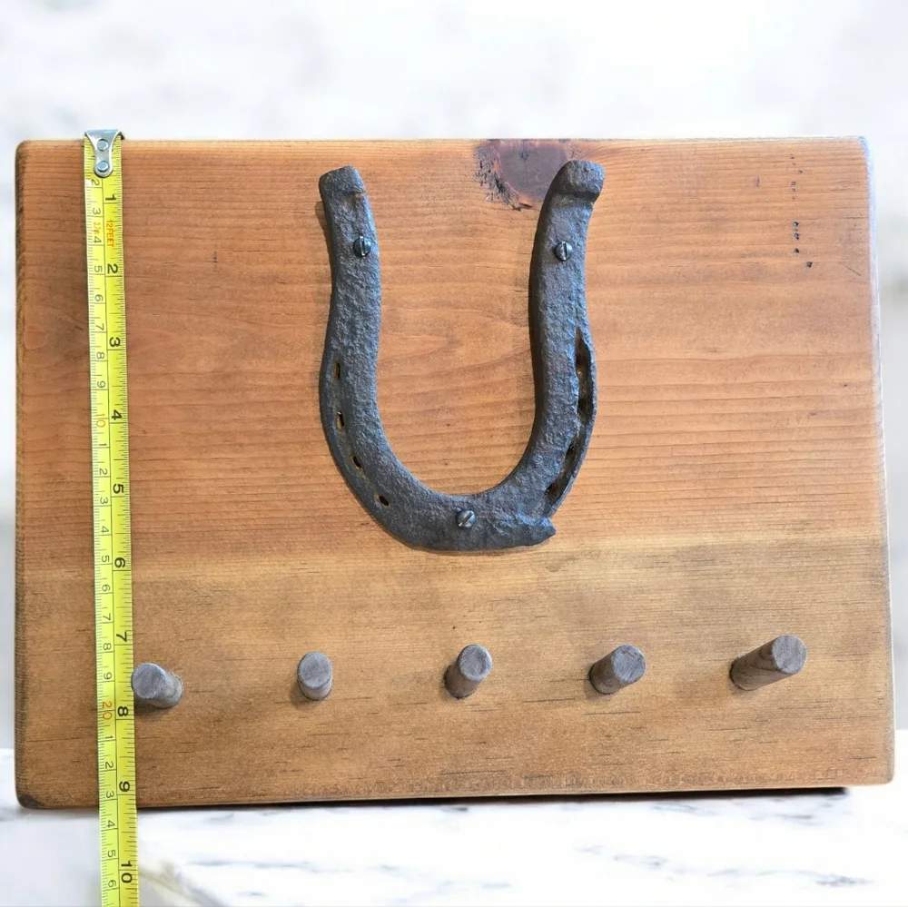 Handmade reclaimed pine wood gold rush era horseshoe wall hanging key hook 12x9